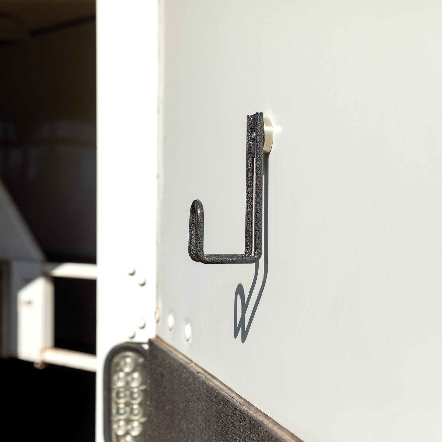 Easy-Up® Pro Magnetic Tack Hook