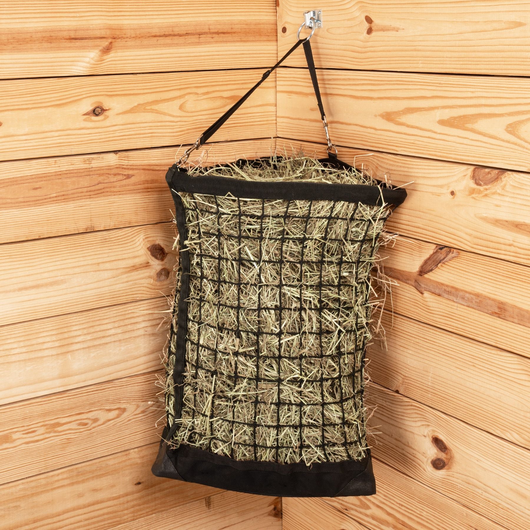 Schneiders® Corner Knotless 1.25" Slow Feed Hay Net Bag